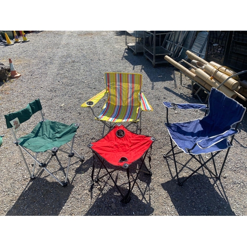 274 - 4 camping chairs in carry bags