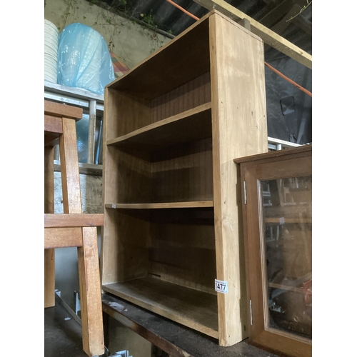 1477 - Small pine bookcase - measures 72 cm tall