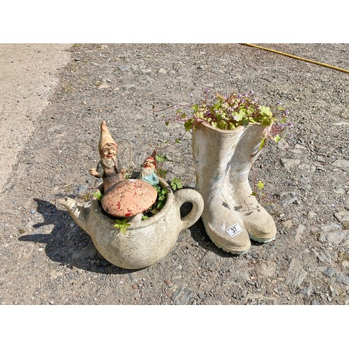 37 - Vintage garden ornaments - wellyboots, a teapot, mushroom and gnomes