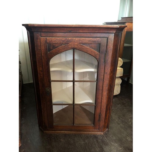 572 - Glazed Oak Corner Cabinet 104 cm H x 81 m W x 476 cm D