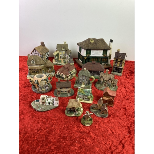 38 - Collection of miniature houses and cottages