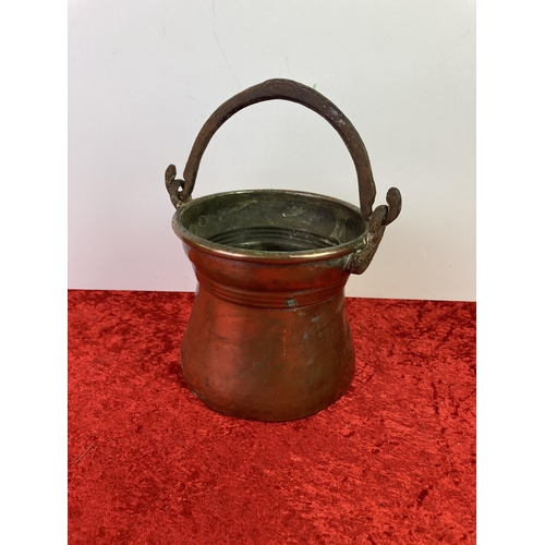 88 - Very pretty copper bucket