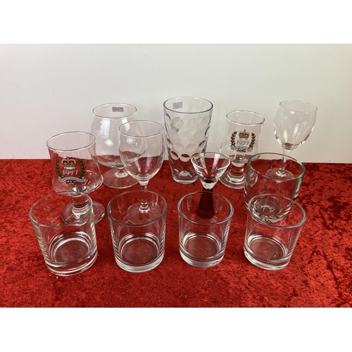 92 - Collection of glasses incl. 1977 Queen’s Silver Jubilee wine glasses