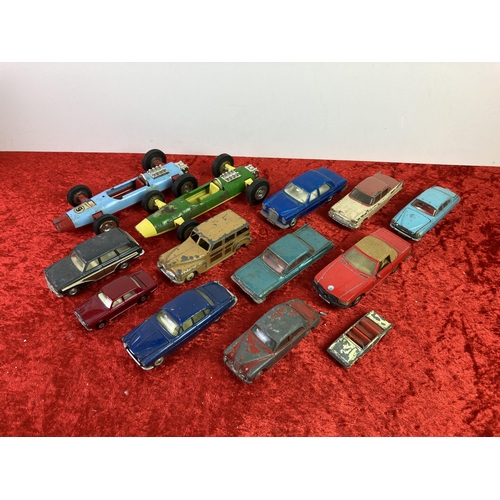 114 - Collection of vintage diecast model cars incl.Corgi, Dinky, Tri-ang and Matchbox