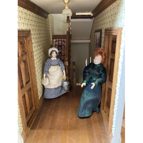 190l - 4-storey dolls house with exceptional detail in furnishings. Flooring lifted in places. Approx 100cm... 