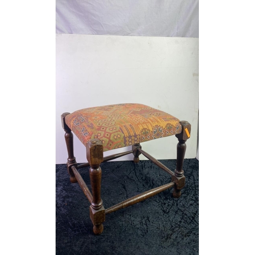 845 - Footstool with upholstered top