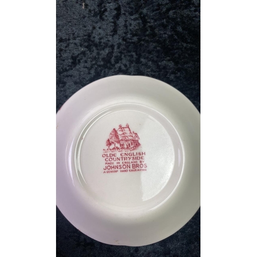 280 - Large quantity of Johnson Brothers Olde English Countryside red and white china inc, dinner and side... 