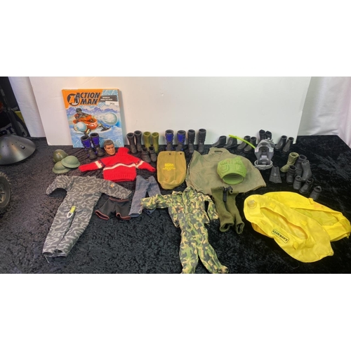 198 - A large quantity of Action Man clothing and accessories