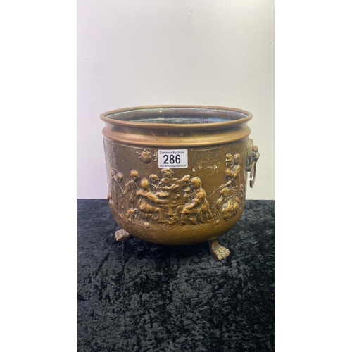 286 - Decorative brass coal bucket