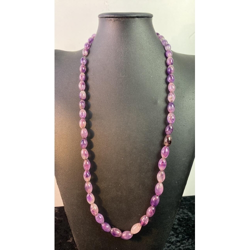 575c - Amethyst and silver necklace - 59grams/69cm long