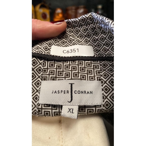 661 - 3 items of menswear including vintage Superdry XL t-shirt, Jasper Conran shirt, and Ralph Lauren ove... 