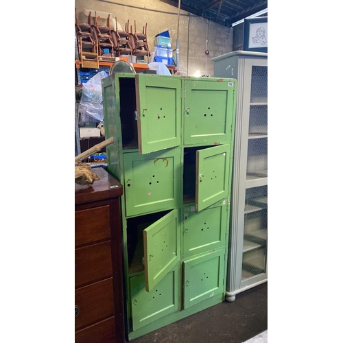 709 - A  fabulous vintage school PE locker in a great vintage green colour. Nicely patinated. Has 8 cubicl... 