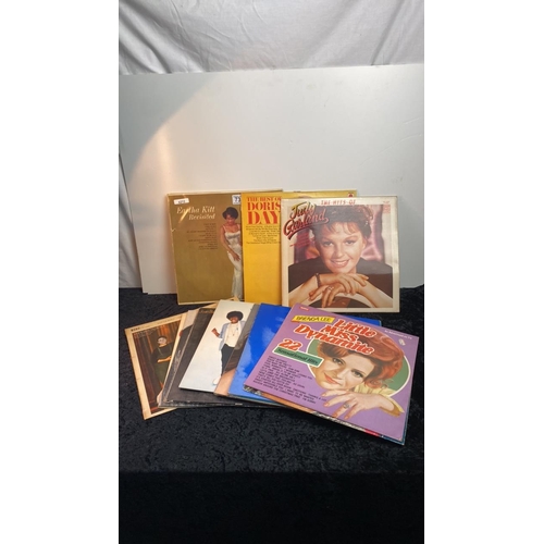 736 - A great collection of albums featuring singers from the 60s and 70s, including Eartha Kitt, Judy Gar... 