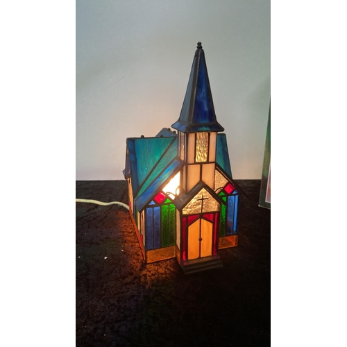 808 - Stained Glass Collectibles beautiful illuminated church 26cm to top of steeple!!