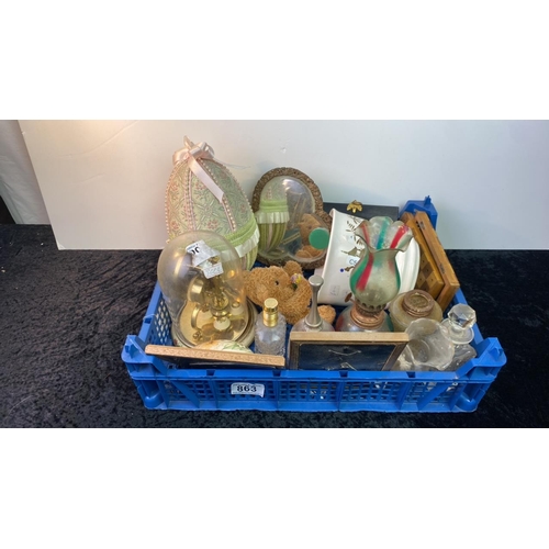 863 - Mixed box of all sorts! Little oil lamps, carriage clock etc