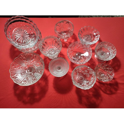 1092 - Fab collection of crystal and various glassware styles of bonbon and sweet dishes