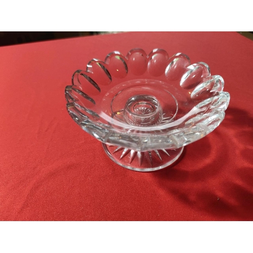 1092 - Fab collection of crystal and various glassware styles of bonbon and sweet dishes