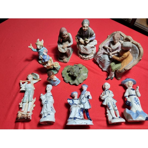 1115 - Collectible vintage figurines See additional photos