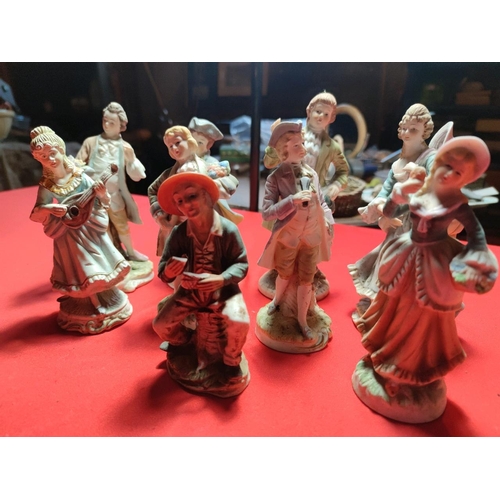 1116 - Collection of vintage and earlier figurines See additional photos