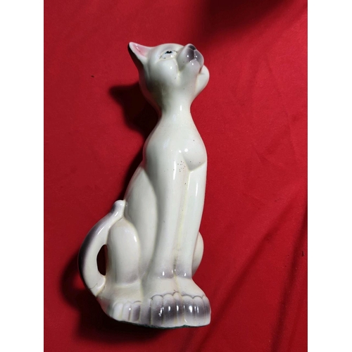 1117 - Cats! Wonderful collection of vintage feline figures Inc Sylvac and 2 unusual cat vases!! Se additio... 