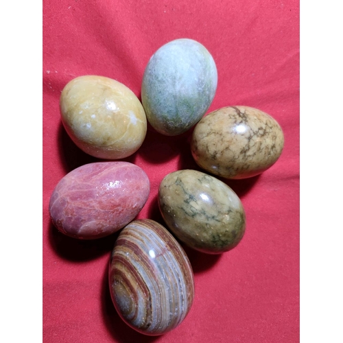 1144 - Collection of polished stone, ceramic and poss blown eggs, Inc 3 genuine vintage broody hen eggs