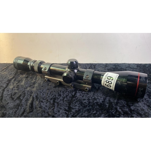 689 - Simmons 3-9 x 40 Rifle Scope