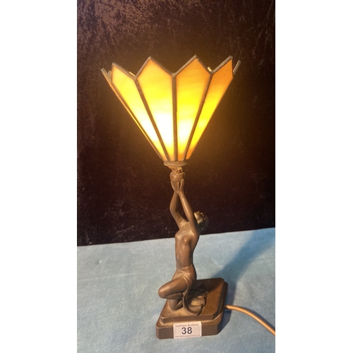 38 - Art Deco / Tiffany style lamp in working order