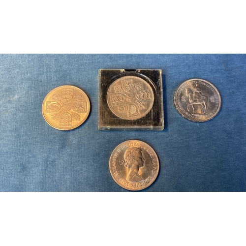 620 - Four Queen Elizabeth II Crowns