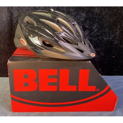 944 - Bell cycle helmet XL with box