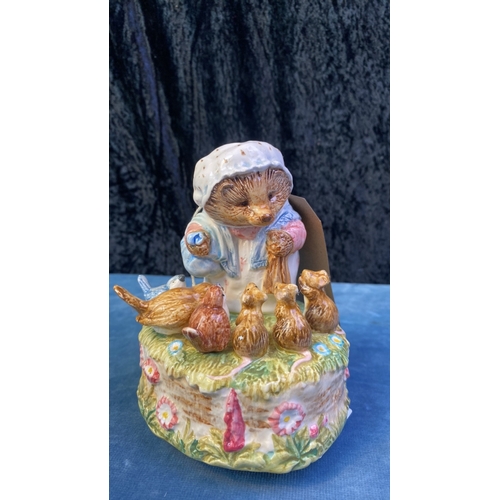 154 - Enesco Frederick Warne & Co Beatrix Potter Music Box Co. Mrs Tiggy Winkle and Woodland Pets, plays I... 