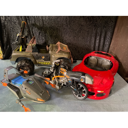 246 - Action Man vehicles inc Jeep, motorbike, sports car etc