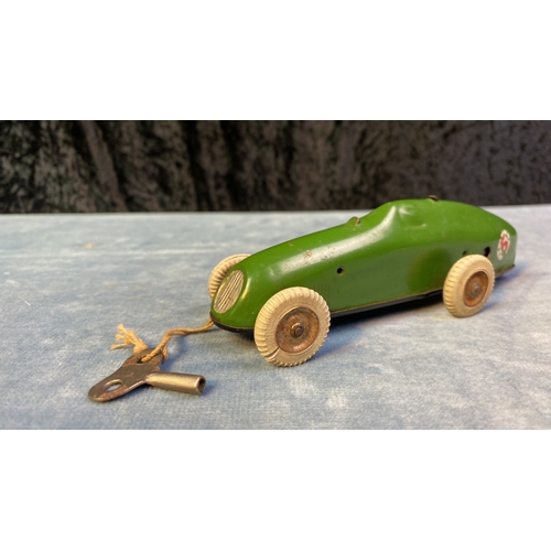 280 - Vintage Tri-Ang Minic Toys clockwork racing car with key, in working order