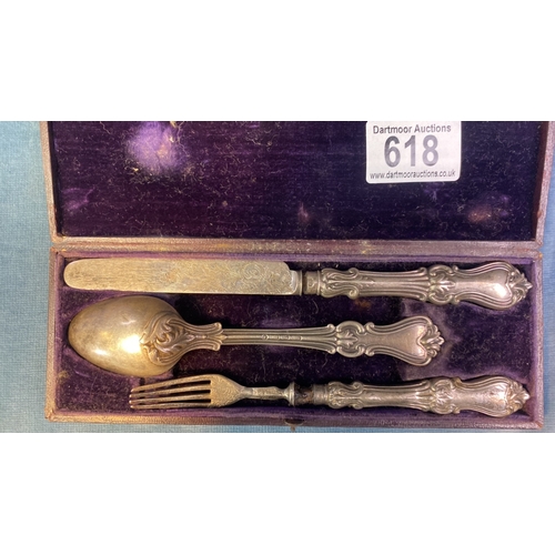 618 - Boxed silver knife, fork and spoon set, Sheffield 1840, total weight 100g