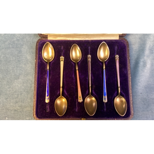 625 - Extremely decorative set of six silver and enamel teaspoons, total weight 60g