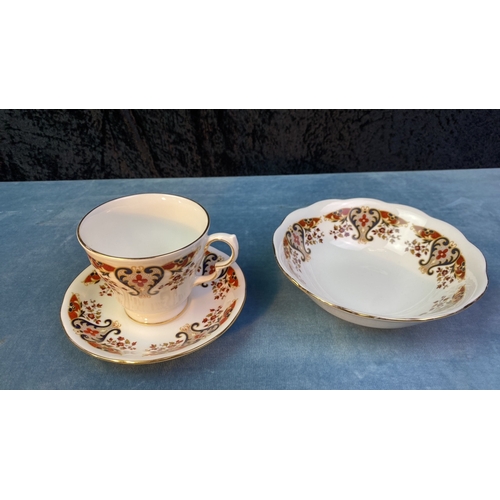 74 - Beautiful Autumnal colours Colclough Royale bone china tea set including 6 teacups and matching sauc... 