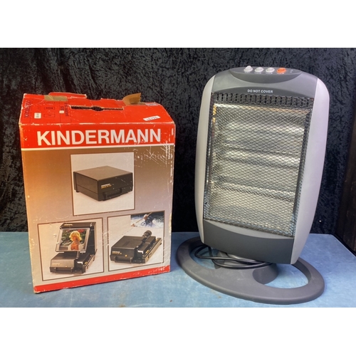 996 - Kindermann AV150 Assistant slide viewer, complete with remote, along with two freestanding halogen h... 