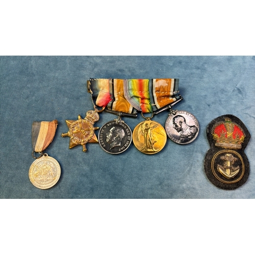 76 - Row of medals incl. Great War WWI 1914-18, Victory medals, 1914/15 Star and Naval Long Service and G... 