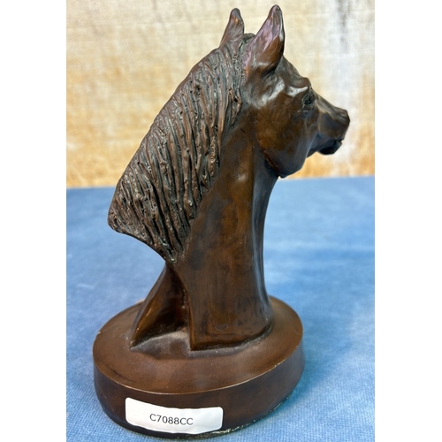13 - Sporting Equine Horse Head Bust H16.5cm