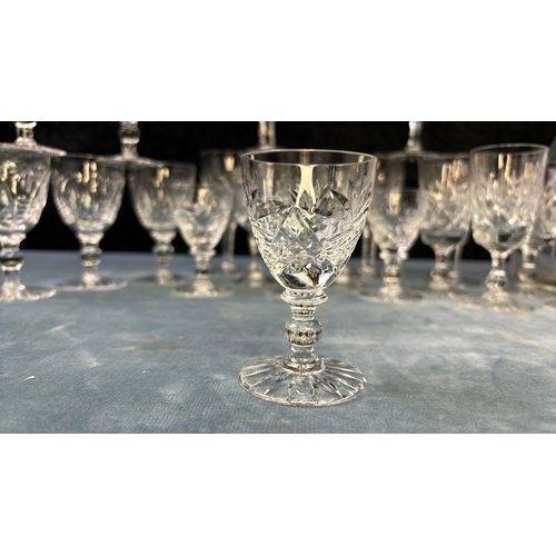 160 - Get ready for those Christmas drinks parties with a good set of crystal sherry and port glasses with... 