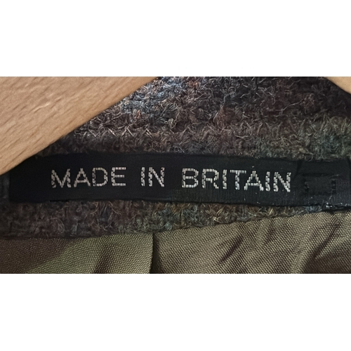 186 - 2 super gents tweed jackets 1 from Trow Mill Tweed, Hawick in Pure New Wool with full lining and 2 i... 