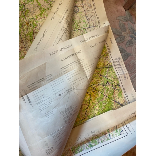 439 - Collection of 1950s and 60s German aeronautical charts