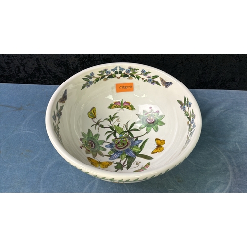 45 - Portmeirion Botanic Garden bowl (29cm dia) and a serving bowl (20cm dia)