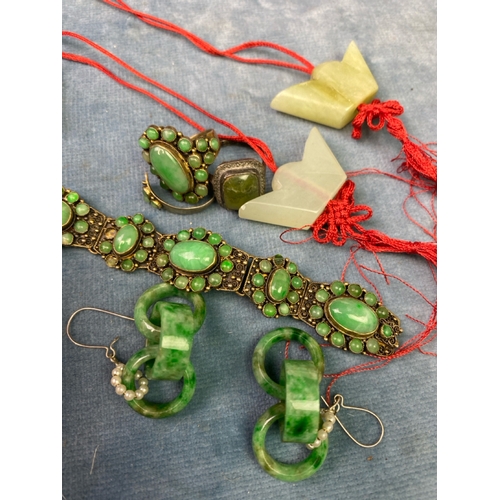 544 - A lovely collection of vintage Jade jewellery inc ring earrings, bracelet and amulets