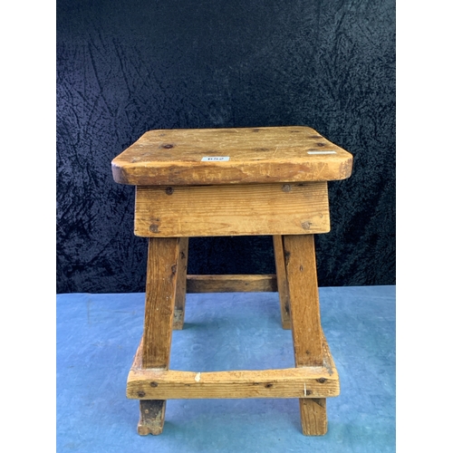 652 - Rare antique pine coffin stool.  H53cm x W38cm.