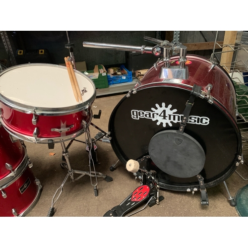 682 - Gear4music drum kit.  Appears complete incl drumsticks and kick pedal.