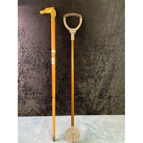 686 - Metal shooting stick + brass horse-headed walking stick.