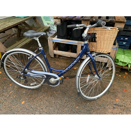 757 - A Ridgeback ladies bicycle with front mount basket