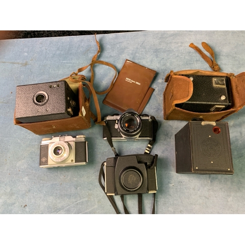 816 - A fabulous collection of vintage cameras inc a Pentax ME Super, a Compur Rapid, a Kodak Brownie Flas... 