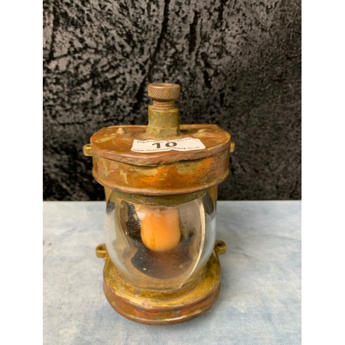 10 - Small antique ship’s navigation light, approx 15cm tall