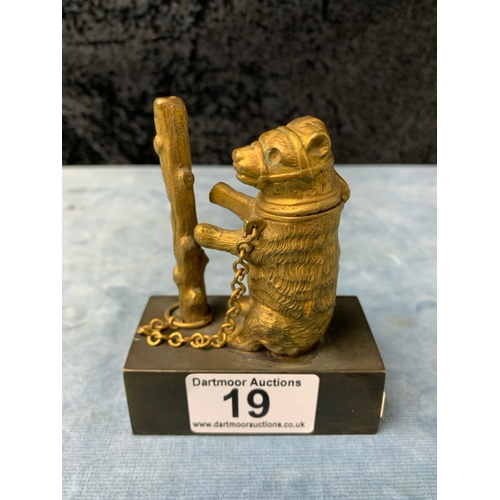 19 - Antique bear and ragged staff match / vesta case on a bronze stand